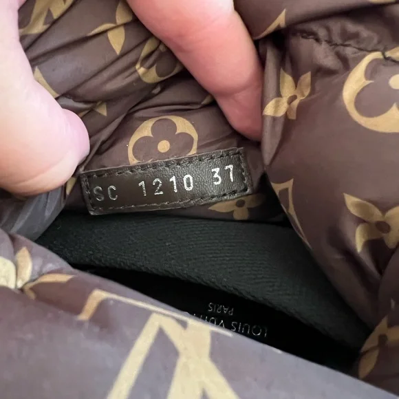 Louis Vuitton Pillow Comfort Ankle Boot - Picture 3 of 7